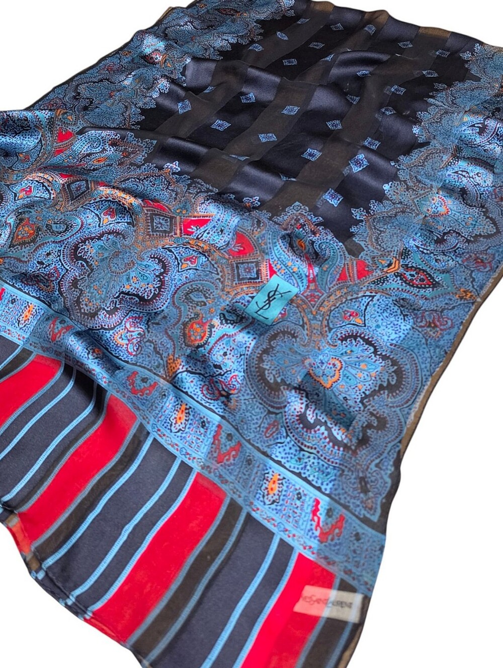 YVES SAINT LAURENT SCARF - Picture 6 of 15